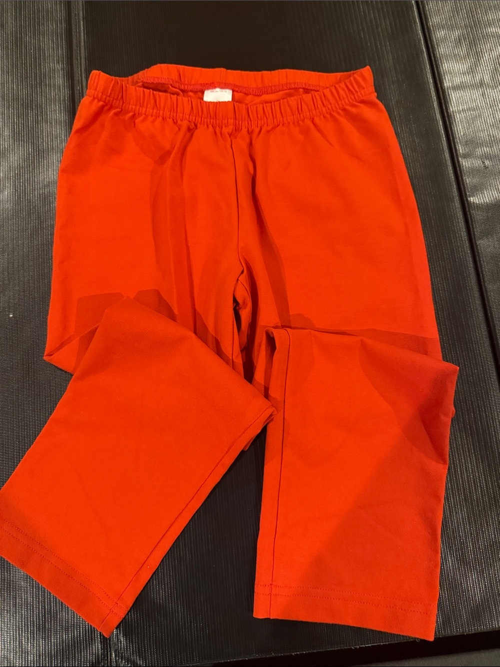 Kids pumpkin/orange cropped leggings